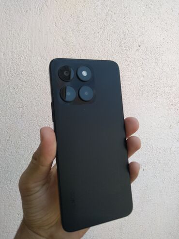 трехсимочный телефон fly: Honor X6a, 128 GB, rəng - Qara, Barmaq izi