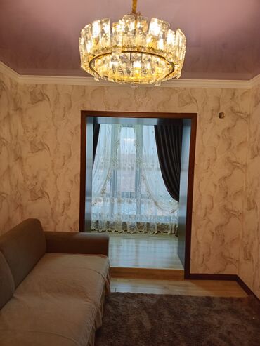срочно квартиру: 3 комнаты, 72 м², 4 этаж