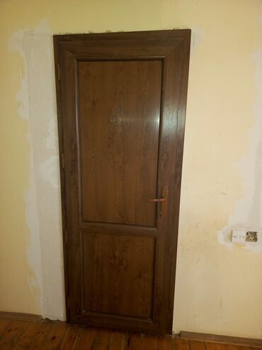 plastik qapi pencere kreditle: Hamam üçün İşlənmiş Plastik qapı 80x205 sm Naliçnik ilə, Ünvandan götürmə