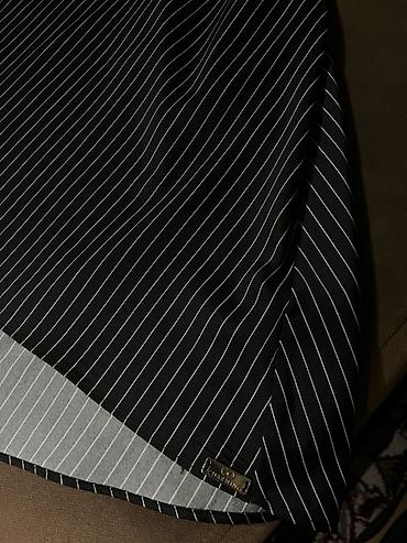 Повседневные платья: Платье в черную тонкую вертикальную полоску. - Модель: свободного — 7