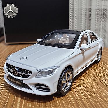 igracke za dvoriste: POTPUNO NOVO! Prelepa i izuzetno detaljna metalna maketa automobila — 1