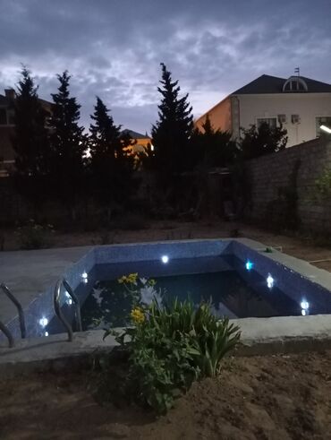 razində kirayə evlər 2023: 160 kv. m, 3 otaqlı, Hovuzlu, Kombi, Qaz, İşıq