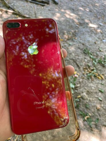 меняю на iphone: IPhone 8 Plus, Колдонулган, 64 ГБ, Кызыл, Заряддоочу түзүлүш, Коргоочу айнек, Каптама, 81 %