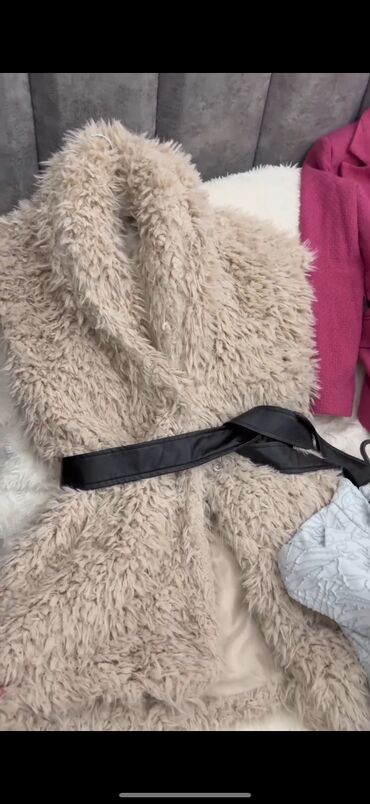 Kürklər: Her biri yeni ve ya 1 defe geyinilmis suba modeli 1:1 copy yeni,sonra — 21