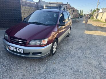 Toyota: Toyota Picnic: 1998 г., 2 л, Механика, Дизель, Минивэн