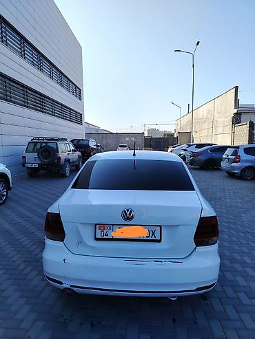 обмен в обе стороны: Volkswagen Polo: 2015 г., 1.6 л, Автомат, Бензин — 9