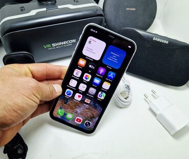 Apple iPhone: IPhone 11 Pro, Б/у, 128 ГБ, Черный, Зарядное устройство, 100 % — 17