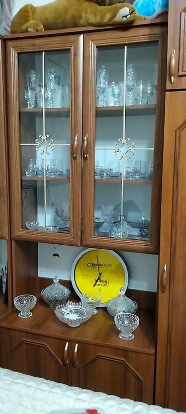 Bufetlər: Yemək otağı üçün şkaf-vitrin - Material: ağac görünüşlü MDF/DTD — 1