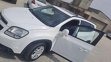 Chevrolet: Chevrolet Orlando: 1.8 l | 2012 il 107047 km Van/Minivan — 17