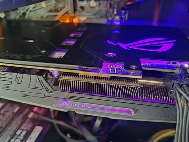 Desktop računari i radne stanice: Gejmer/ Intel i5 8600K/16GB DDR4/SSD M2 1TB /Nvidia GTX 1070 8GB — 16