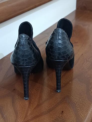 Ботинки и ботильоны: Vince Camuto — женские босоножки-ботильоны на шпильке. - Цвет: черный — 2