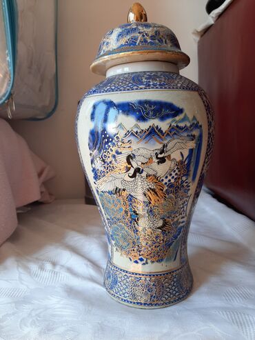 boja plavo bela: Vaza u plavoj boji