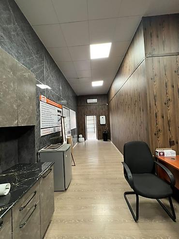 работа в склад: Сдаю The entire office: 70 м², Другой тип здания, С ремонтом, С отдельным сан узлом — 5