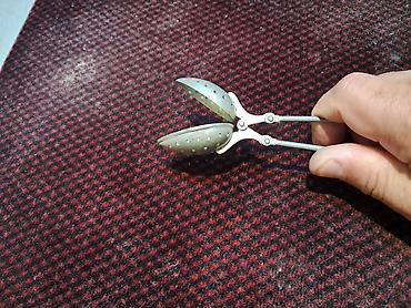 Mətbəx aksesuarları: Metal çay süzgəci – qaşıq formalı, maşa tipli - Material: paslanmayan — 3