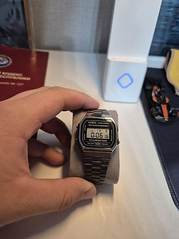CASIO A168 — культовые электронные часы с ретро‑дизайном