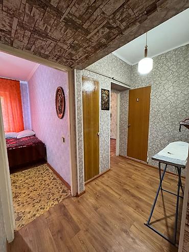 планировка 105 серии: 3 комнаты, 57 м², Асанбай мкр 105 серия, 1 этаж — 7