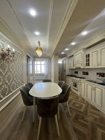 Продажа квартир: 4 комнаты, 165 м², Элитка, 8 этаж — 3