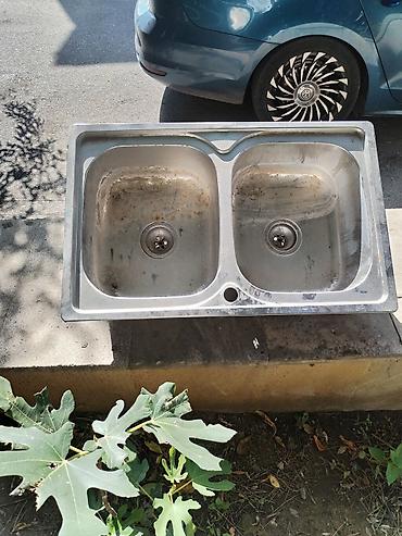 Mətbəx üçün moyka lavabo, paslanmaayib baxımsız qaldığı üçün ləkələr lalafo.az -da Mətbəx üçün moyka lavabo, paslanmaayib baxımsız qaldığı üçün ləkələr