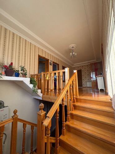 Həyət evləri və villaların satışı: 4 otaqlı, 220 kv. m, Kredit yoxdur, Orta təmir -da lalafo.az — 10 Həyət evləri və villaların satışı: 4 otaqlı, 220 kv. m, Kredit yoxdur, Orta təmir — 10