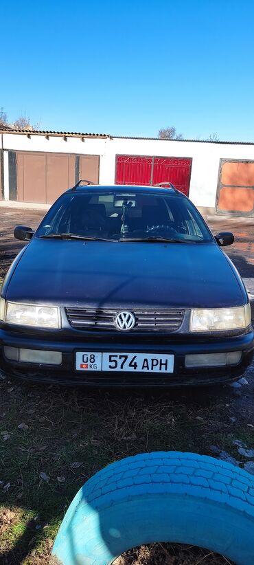 реалии: Volkswagen Passat: 1996 г., 1.6 л, Механика, Газ, Универсал