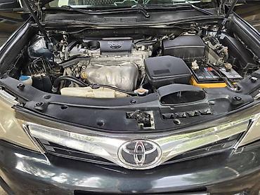 Toyota: Toyota Camry: 2012 г. — 5