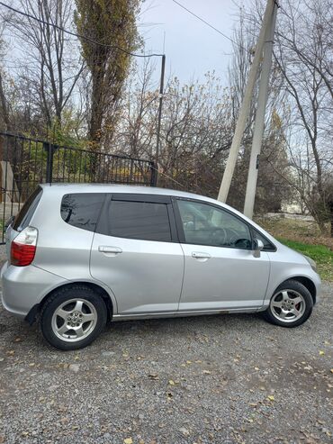 мотор d4: Honda Fit: 2002 г., 1.3 л, Вариатор, Бензин, Хэтчбэк