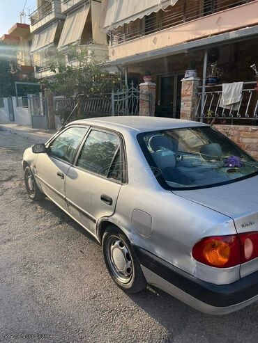 Toyota: Toyota Corolla: 1.3 l. | 1999 έ. Χάτσμπακ — 2