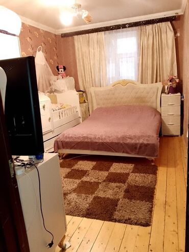 Həyət evləri və villaların satışı: 6 otaqlı, 600 kv. m, Orta təmir — 18