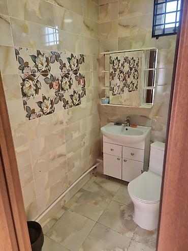 Продажа коттеджей и домов: Продаём дом 2 этажа. 2,8 сотки по документам,факт 3,5 сотки. 190м² — 8