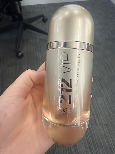 Gözəllik və sağlamlıq: Carolina Herrera 212 VIP Rosé EDP (Original) Original etirdir. Qaliq — 5