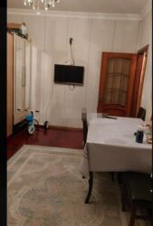 Uzunmüddətli kirayə mənzillər: 20 Yanvar metrosuna cəmi piyada 5 dəqiqəlik məsafədə yerləşən, işıqlı — 2