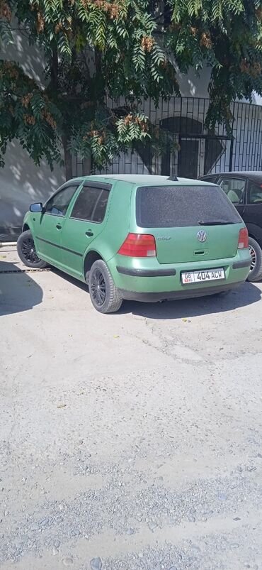 поло машина: Volkswagen Golf: 1998 г., 1.4 л, Механика, Бензин, Хэтчбэк