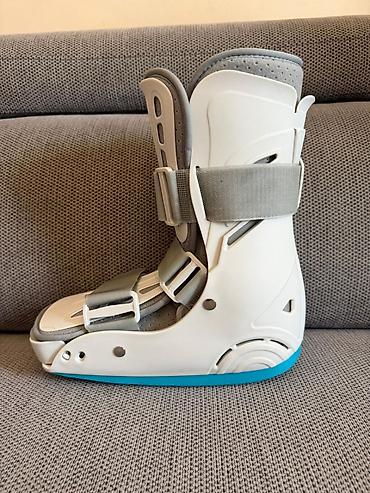 Ортезы: Ортез ботинок (фиксатор голеностопа/ступни) Описание: - Жёсткий — 1