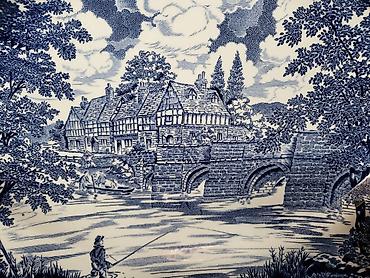 Ostali antikviteti: Engleski oval za serviranje Crown Ducal iz 70ih.god. Engleski oval — 2