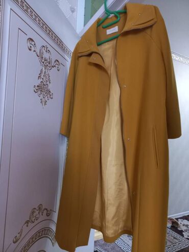 tükr istehsalı olan qadın plaşları: Plaş XL (EU 42), rəng - Sarı