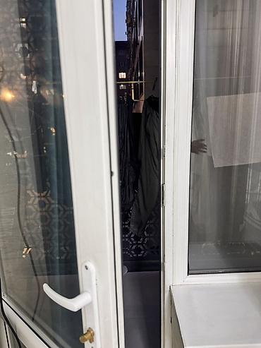 Люстры: Продаю 2х комп квартиру, район технопарка, 2 этаж из 9, останется вся — 12