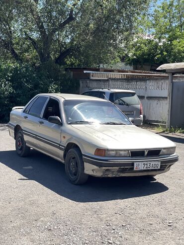 Mitsubishi: Mitsubishi Galant: 1988 г., 1.8 л, Механика, Бензин, Седан
