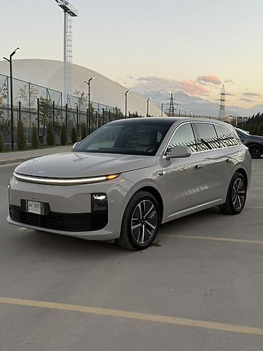 ux lexus: Lixiang L6: 2024 г., 1.5 л, Гибрид, Кроссовер — 1