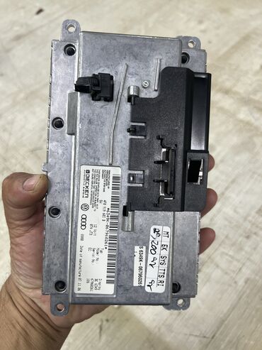 Другие автозапчасти: Монитор Ауди q7 2007 год