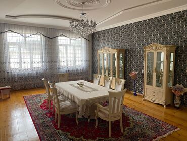 Həyət evləri və villaların satışı: 6 otaqlı, 7000 kv. m, Orta təmir — 7