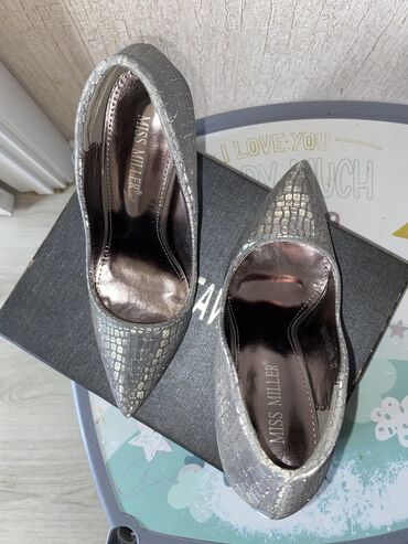 Tuflilər: Tuflilər, Ölçü: 37, rəng - Gümüşü, Yeni — 7