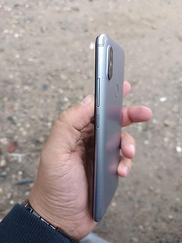 mi modem: Xiaomi Mi A2, 64 GB, rəng - Boz, 
 Qırıq — 3