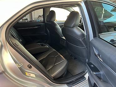 cvt: Toyota Camry: 2018 г., 2.5 л, Вариатор, Гибрид, Седан — 10