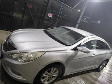 Hyundai: Hyundai Sonata: 2011 г., 2 л, Автомат, Газ, Кроссовер