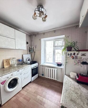 сдается квартира военно антоновка: 1 комната, 32 м², Хрущевка, 4 этаж, Евроремонт