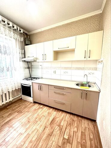 Продажа квартир: 2 комнаты, 53 м², 105 серия, 5 этаж, Евроремонт