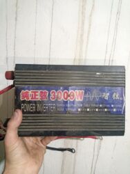 куплю зарядное устройство для автомобильного аккумулятора: Инвертор преобразователь от аккумулятора 12вольт, на 220вольт