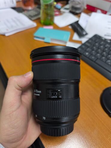 Fotokameralar: Canon EOS-1D X Mark III professional DSLR gövdə. Canon 24-70mm F2.8 — 18