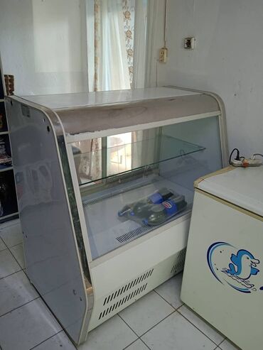 холодильный стол: Холодильник Aqua, Б/у, Однокамерный, No frost