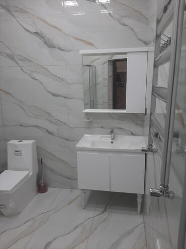 Uzunmüddətli kirayə mənzillər: 28 May metrosundan 700-800şərq bazarından 100 metr məsafədə 177 — 14